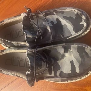 Green camo hey dudes